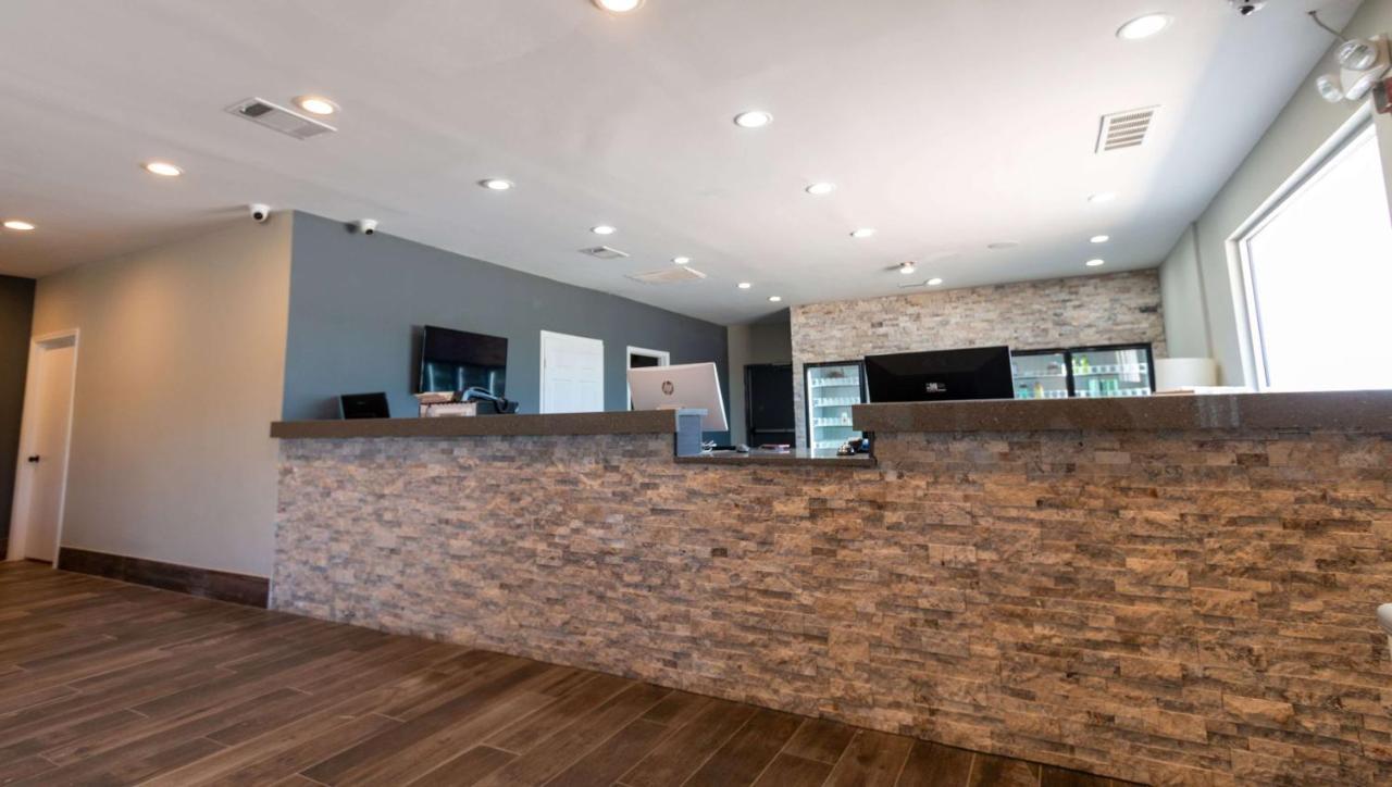 Magnuson Extended Stay And Suites Airport Hotel Irving Ngoại thất bức ảnh